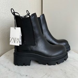 NWT. Zara Black Faux Leather Low Heel Ankle Boots with Track Lug Soles Size 5 35